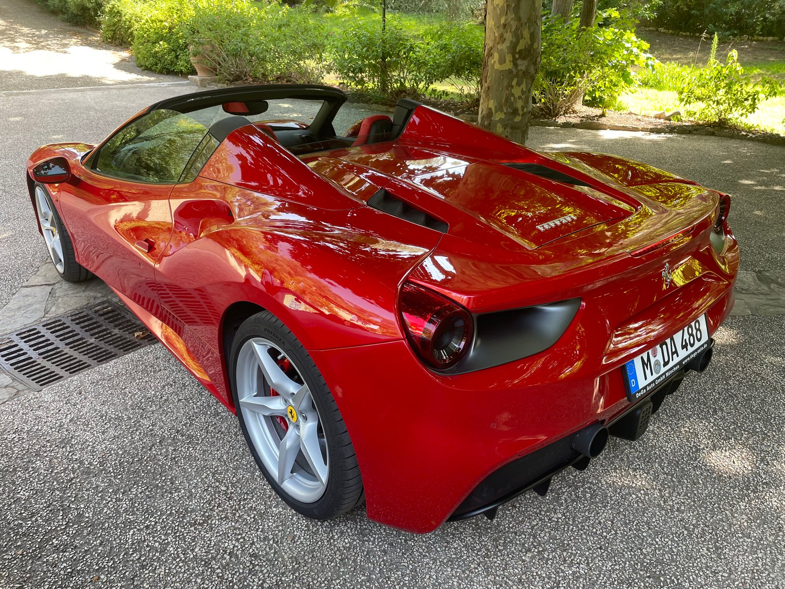 Ferrari 488 Spider — photo 4